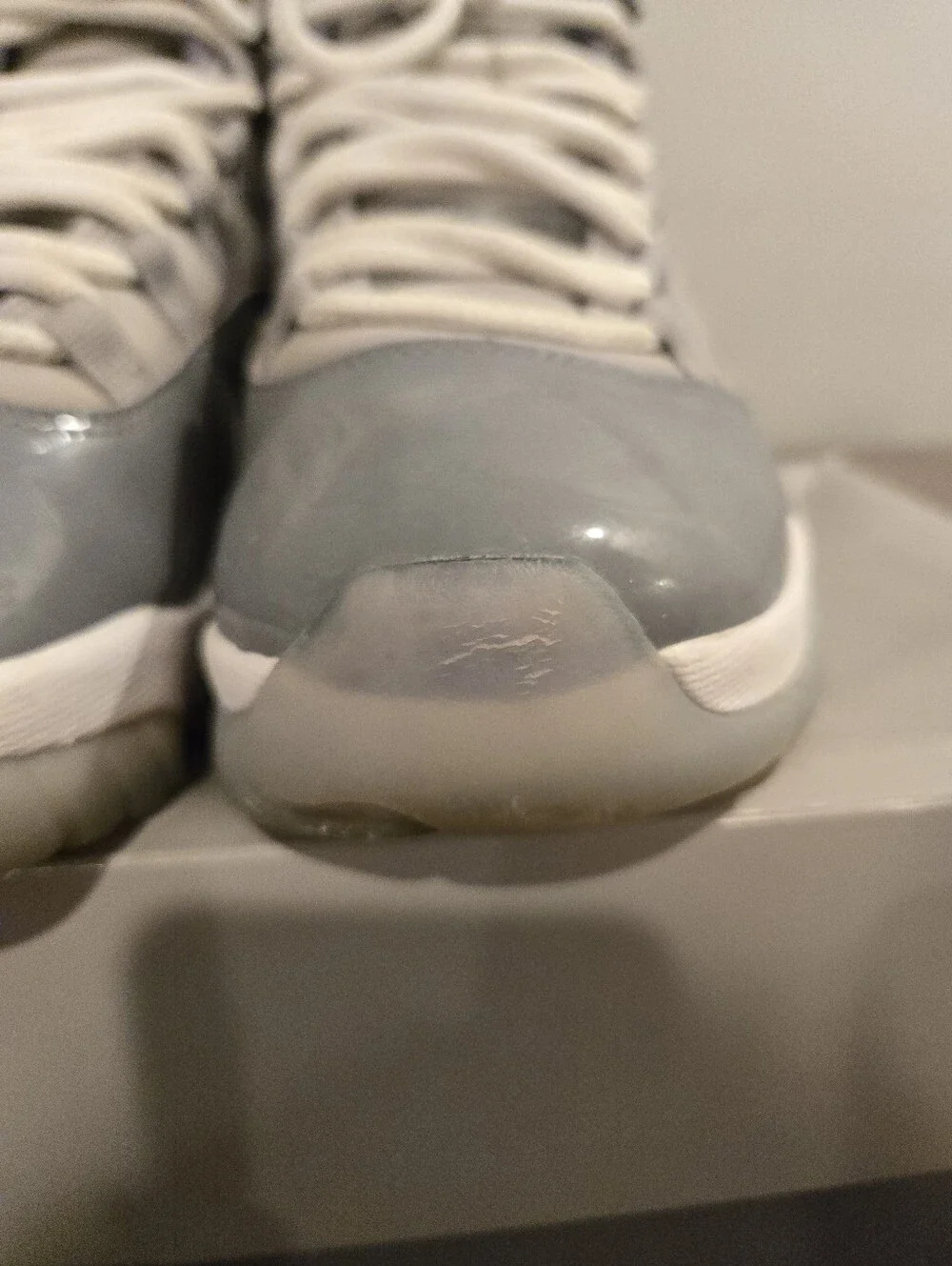 USED Nike Air Jordan 11 Retro Cool Grey Size 9